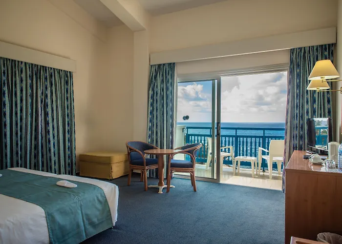 Cynthiana 3* Kisonerga