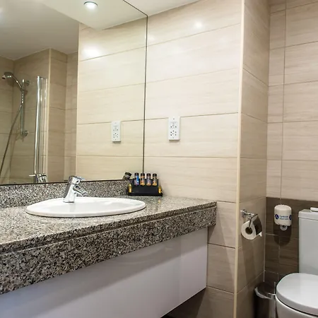 Cynthiana Hotel Kissonerga